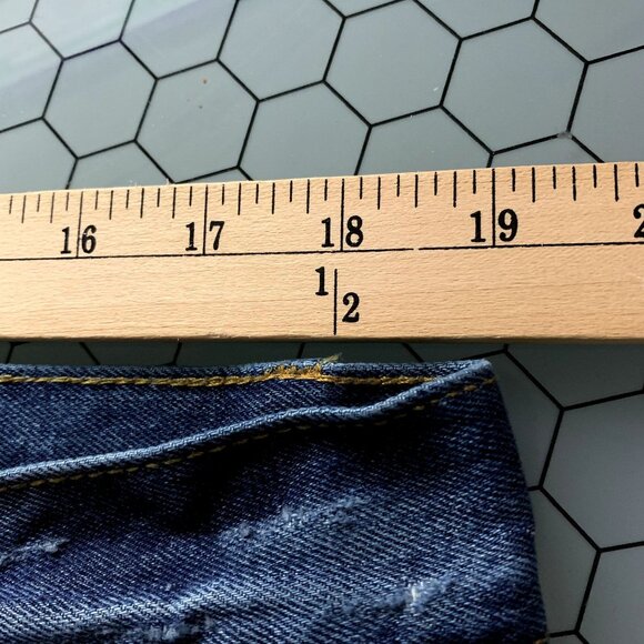 CJ Black Buckle Slim Jeans Mens 38/32 Destroyed Distressed High Rise Medium Wash - Picture 4 of 12